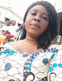 Anna's profile, a single 48-year-old a woman in Libreville