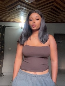 Marguerite's profile, a single 26-year-old a woman in Yaoundé