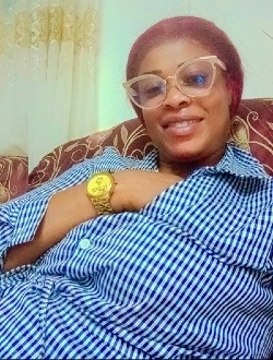 Demichelle's profile, a single 40-year-old a woman in Douala
