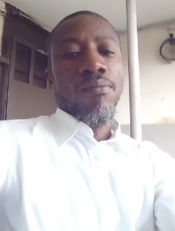 Guillaume's profile, a single 42-year-old a man in Abidjan