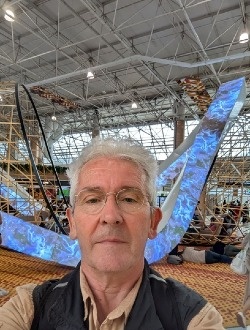 Ramon's profile, a single 57-year-old a man in Paris