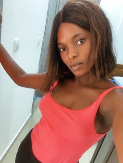 Carine's profile, a single 24-year-old a woman in Aban