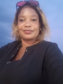 Thie's profile, a single 45-year-old a woman in Malabo