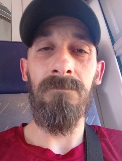Mickael's profile, a single 42-year-old a man in Issoire
