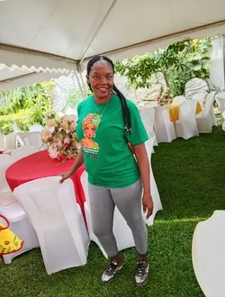 Minette's profile, a single 42-year-old a woman in Douala