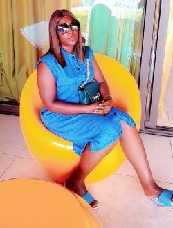 Constance's profile, a single 40-year-old a woman in Aban