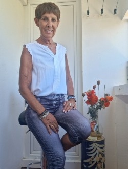 Martine's profile, a single 73-year-old a woman in Istres