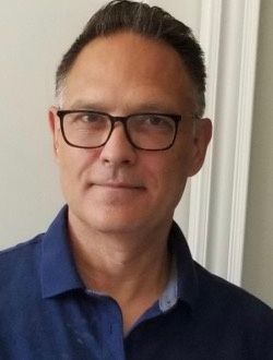 Macansix's profile, a single 63-year-old a man in Oakville