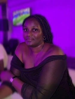 Alexandra's profile, a single 32-year-old a woman in Dakar