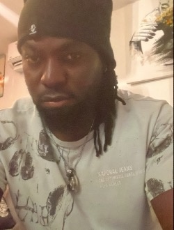 Francis's profile, a single 35-year-old a man in Courcelles-lès-Lens