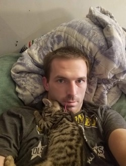 Rob's profile, a single 44-year-old a man in New Boston