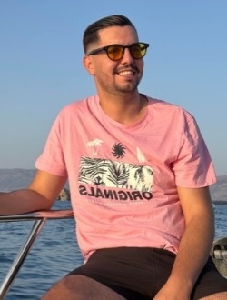 Usmo's profile, a single 33-year-old a man in Murcia
