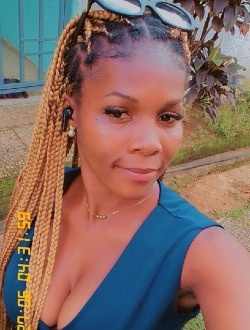 Célia's profile, a single 29-year-old a woman in Douala