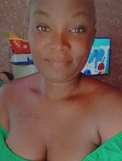 Dolores's profile, a single 33-year-old a woman in Abomey-Calavi