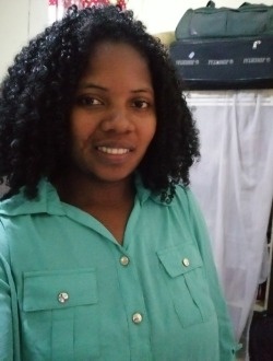 Maria's profile, a single 30-year-old a woman in Ambodimanga-Ranomafana