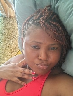 Estelle's profile, a single 36-year-old a woman in Douala