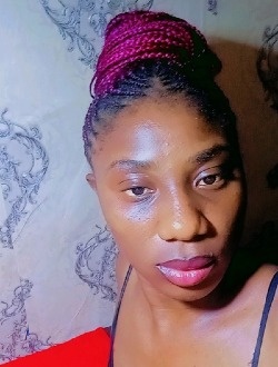 Chris Navelie's profile, a single 24-year-old a woman in Yaoundé
