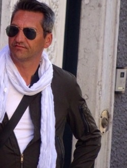 Armani's profile, a single 59-year-old a man in Bromont