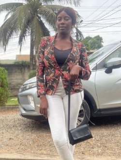 Edna's profile, a single 38-year-old a woman in Libreville