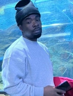 Perfil de Yves, un hombre soltero(a) de 28 años en Donostia - San Sebastián