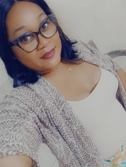 Guylaine's profile, a single 34-year-old a woman in Libreville