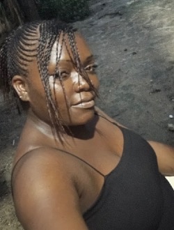 Sylviane Laure's profile, a single 38-year-old a woman in Douala