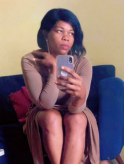 Jeanne Lauraine's profile, a single 32-year-old a woman in Yaoundé