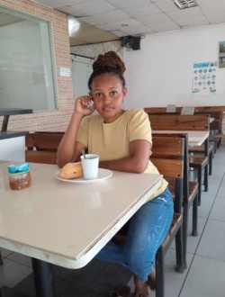 Helene's profile, a single 30-year-old a woman in Antalaha