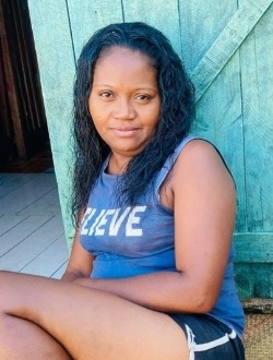 Denisia's profile, a single 34-year-old a woman in Tanambao-Namantoana