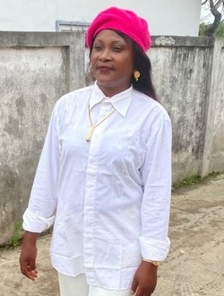 Joyce's profile, a single 40-year-old a woman in Djinji