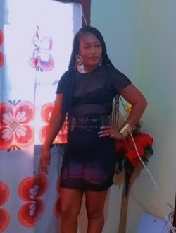 Audrey Vanelle's profile, a single 41-year-old a woman in Douala