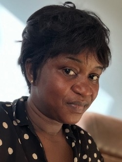 Eva's profile, a single 44-year-old a woman in Dakar-Marine