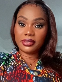 Roseline's profile, a single 41-year-old a woman in Châteauroux-les-Alpes