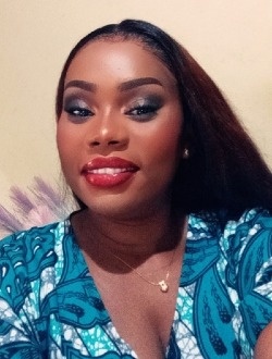 Roseline's profile, a single 41-year-old a woman in Châteauroux-les-Alpes