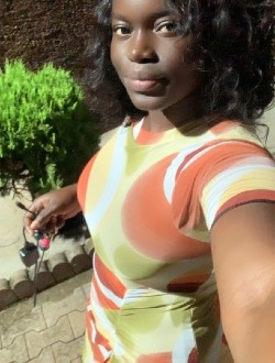 Muriel's profile, a single 28-year-old a woman in Yaoundé