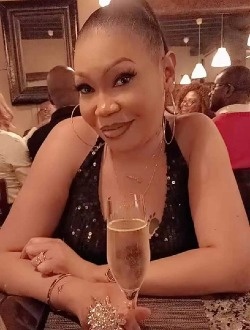 Belinda's profile, a single 37-year-old a woman in Paris