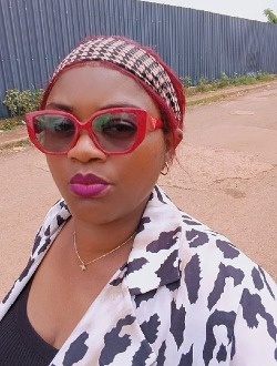Bibi's profile, a single 43-year-old a woman in Yaoundé