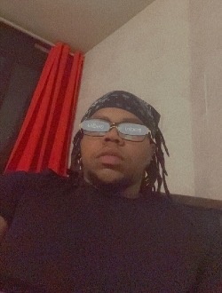 Cauphy's profile, a single 24-year-old a man in Grigny