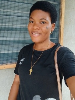 Angèle's profile, a single 26-year-old a woman in Lomé