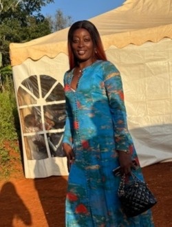 Myriam's profile, a single 27-year-old a woman in Douala