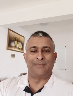 Raja's profile, a single 54-year-old a man in Beau Bassin-Rose Hill