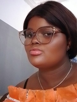 Emerentine's profile, a single 33-year-old a woman in Yaoundé