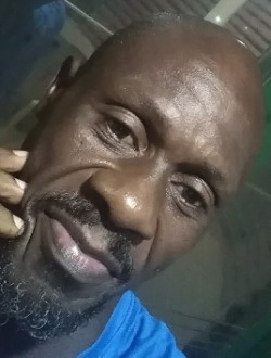 Chris's profile, a single 51-year-old a man in Yaoundé