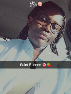 Eve Lisette's profile, a single 23-year-old a woman in Lyon