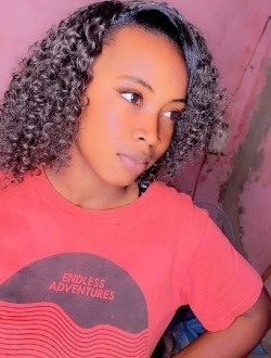 Nini's profile, a single 25-year-old a woman in Dakar-Marine