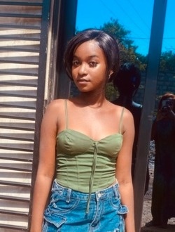 Samirah's profile, a single 21-year-old a woman in Antsiranantsara