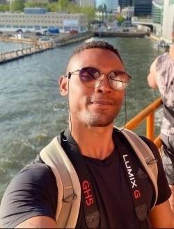 Francis's profile, a single 36-year-old a man in Abidjan