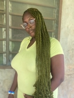 Mercy's profile, a single 20-year-old a woman in Porto-Novo