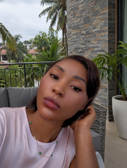 Divine's profile, a single 28-year-old a woman in Yaoundé
