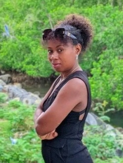Julia's profile, a single 31-year-old a woman in Ambavala-Ambilobe